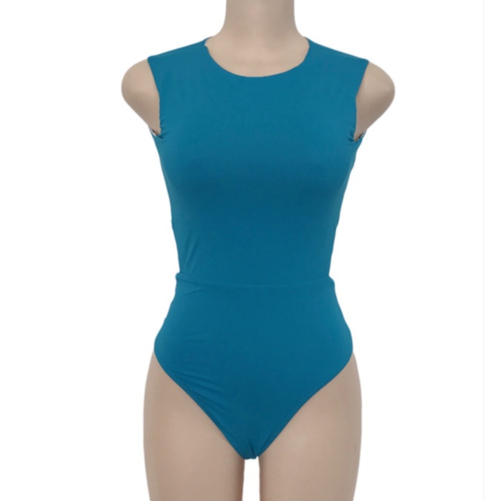 Solid Strappy Back Swimsuit